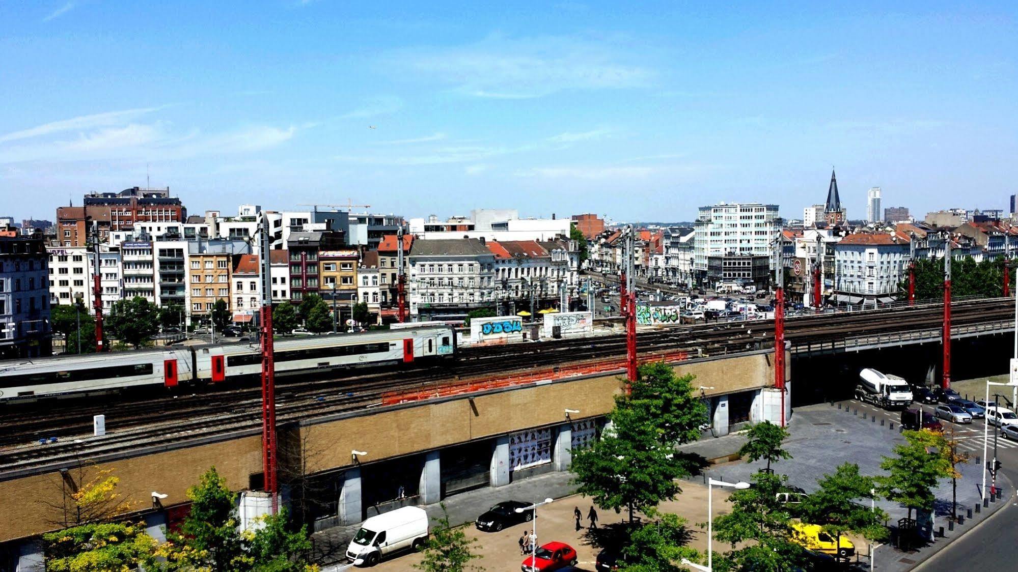 Hotel Continental Saint-Gilles Exterior photo